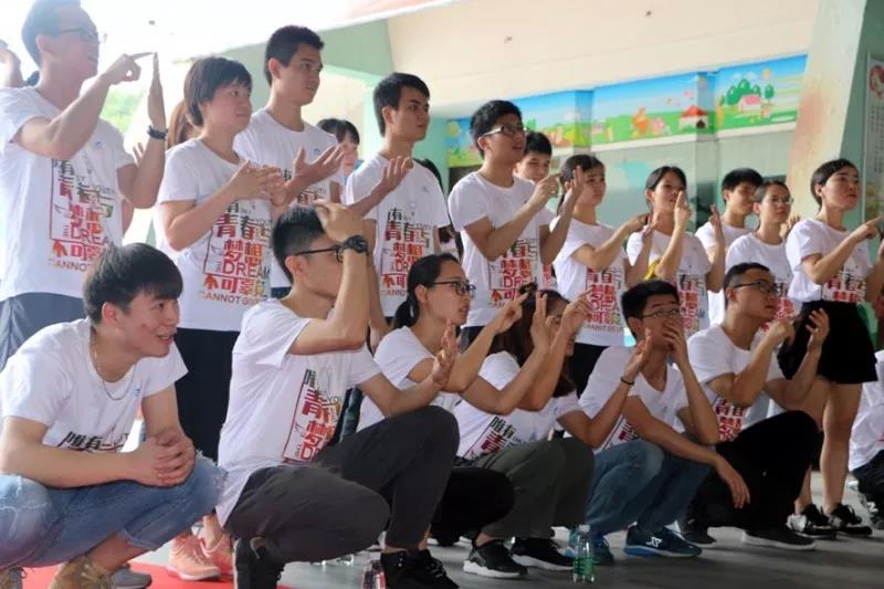 久久人妻少妇嫩草AV