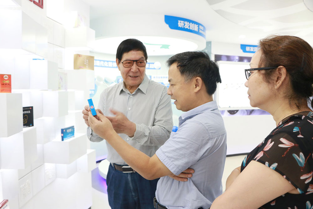 久久人妻少妇嫩草AV