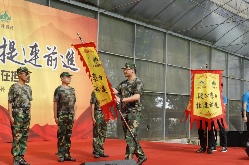 久久人妻少妇嫩草AV