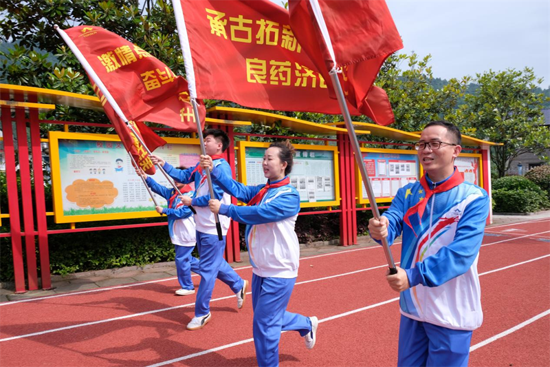 久久人妻少妇嫩草AV