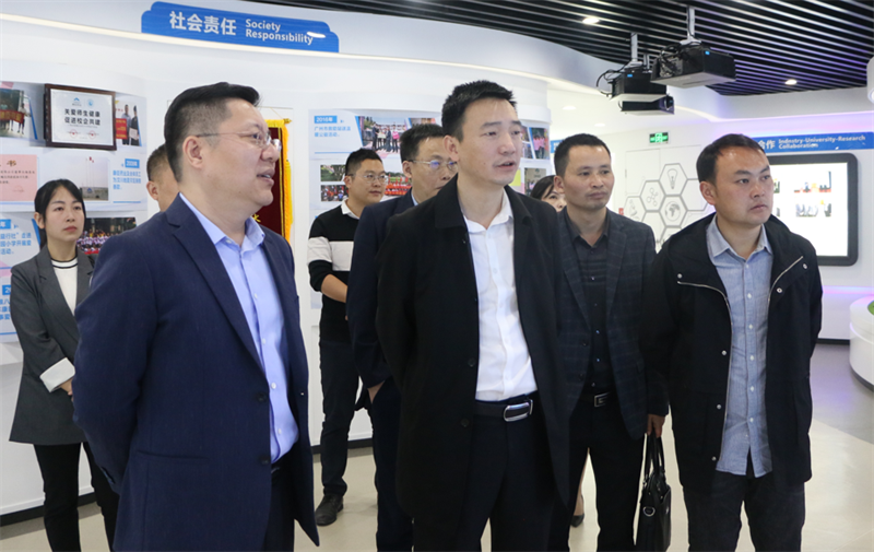 久久人妻少妇嫩草AV