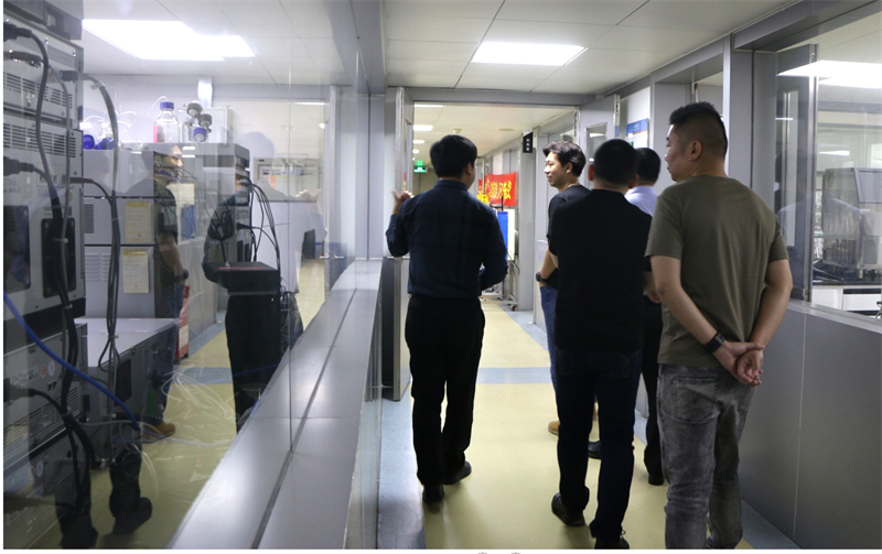 久久人妻少妇嫩草AV