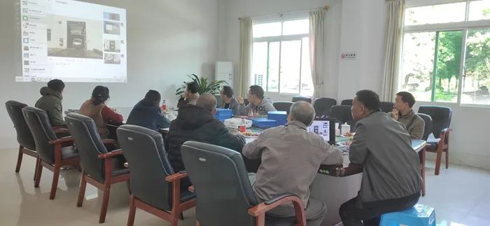 久久人妻少妇嫩草AV