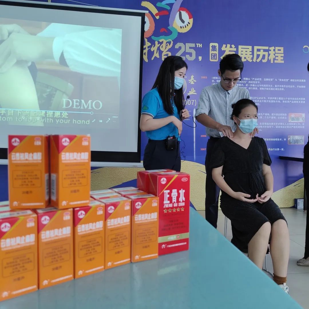 久久人妻少妇嫩草AV