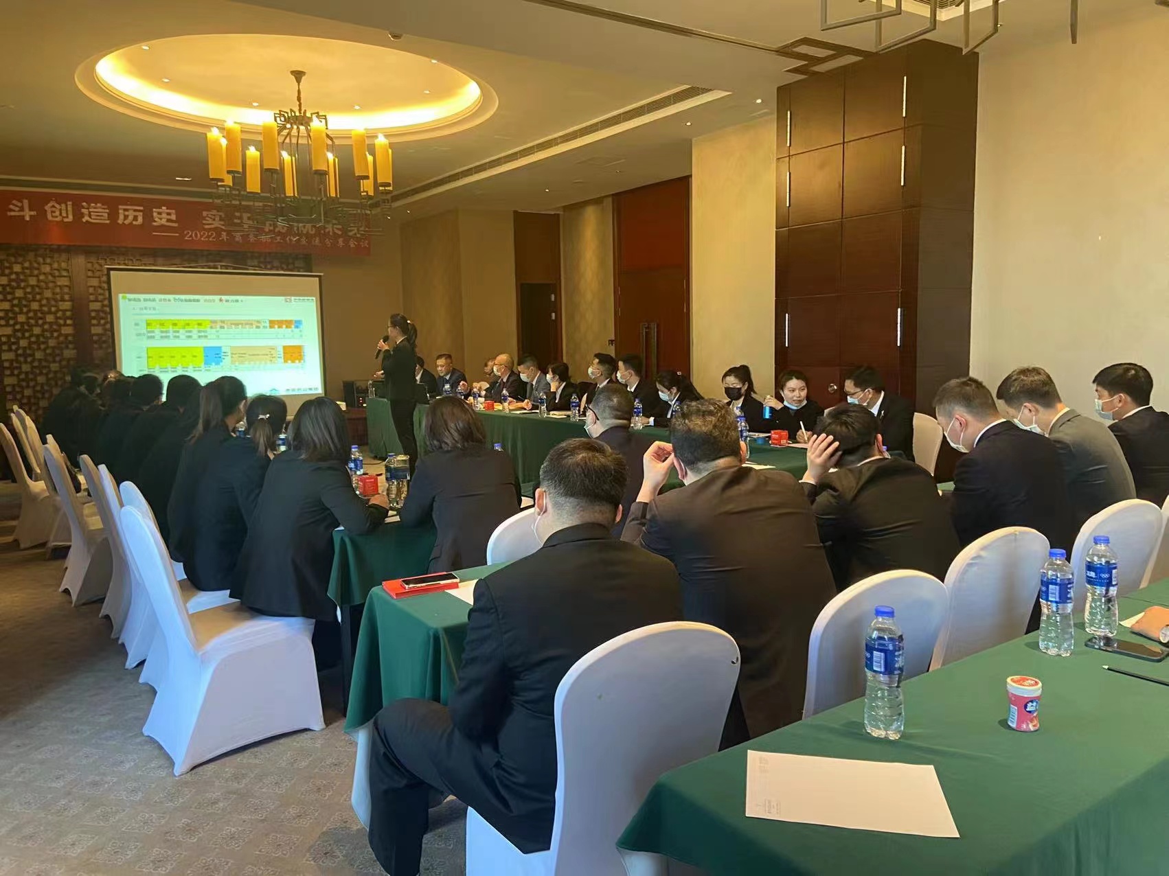 久久人妻少妇嫩草AV