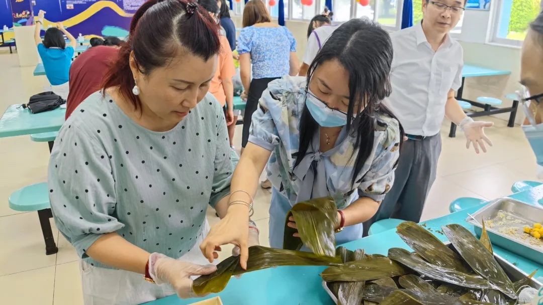 久久人妻少妇嫩草AV