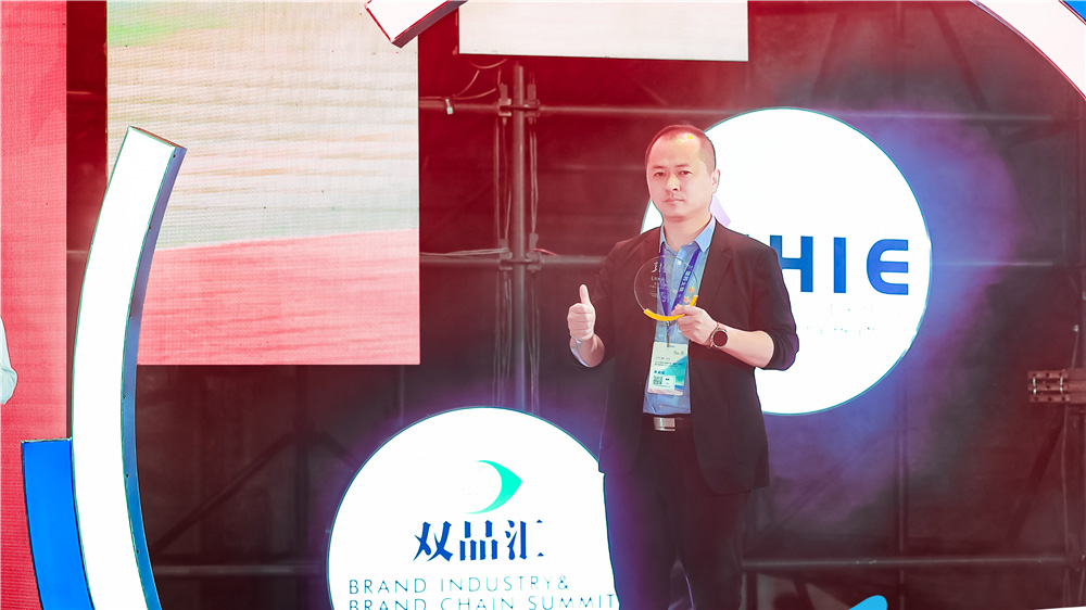 久久人妻少妇嫩草AV