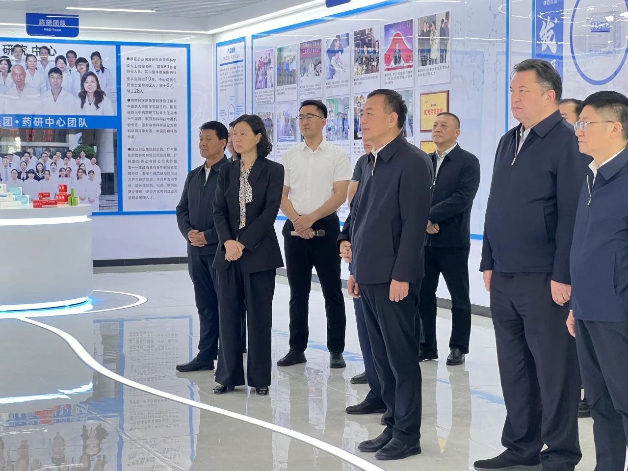 久久人妻少妇嫩草AV