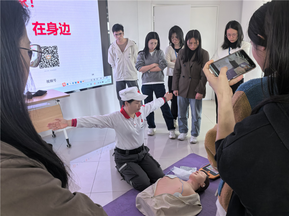 久久人妻少妇嫩草AV